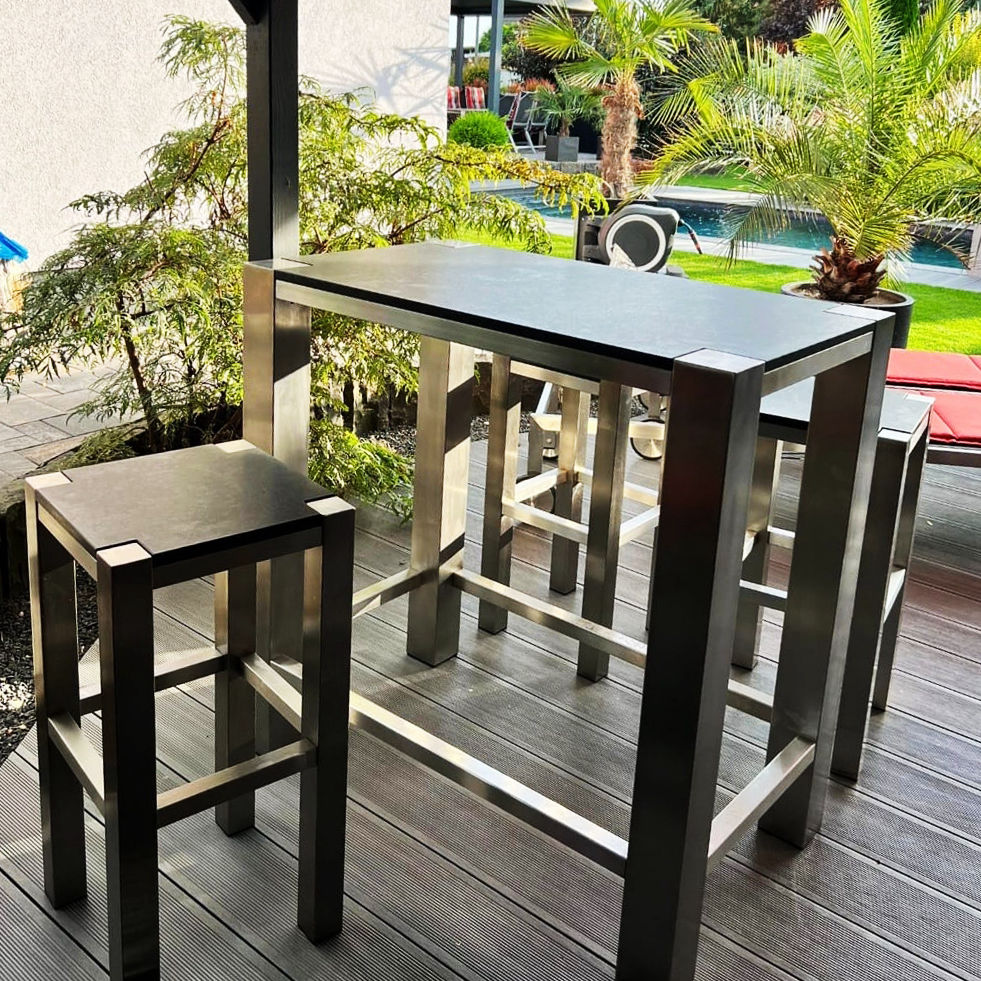 Natursteintisch mit Edelstahlgestell – Tischmanufaktur Axel Jahn