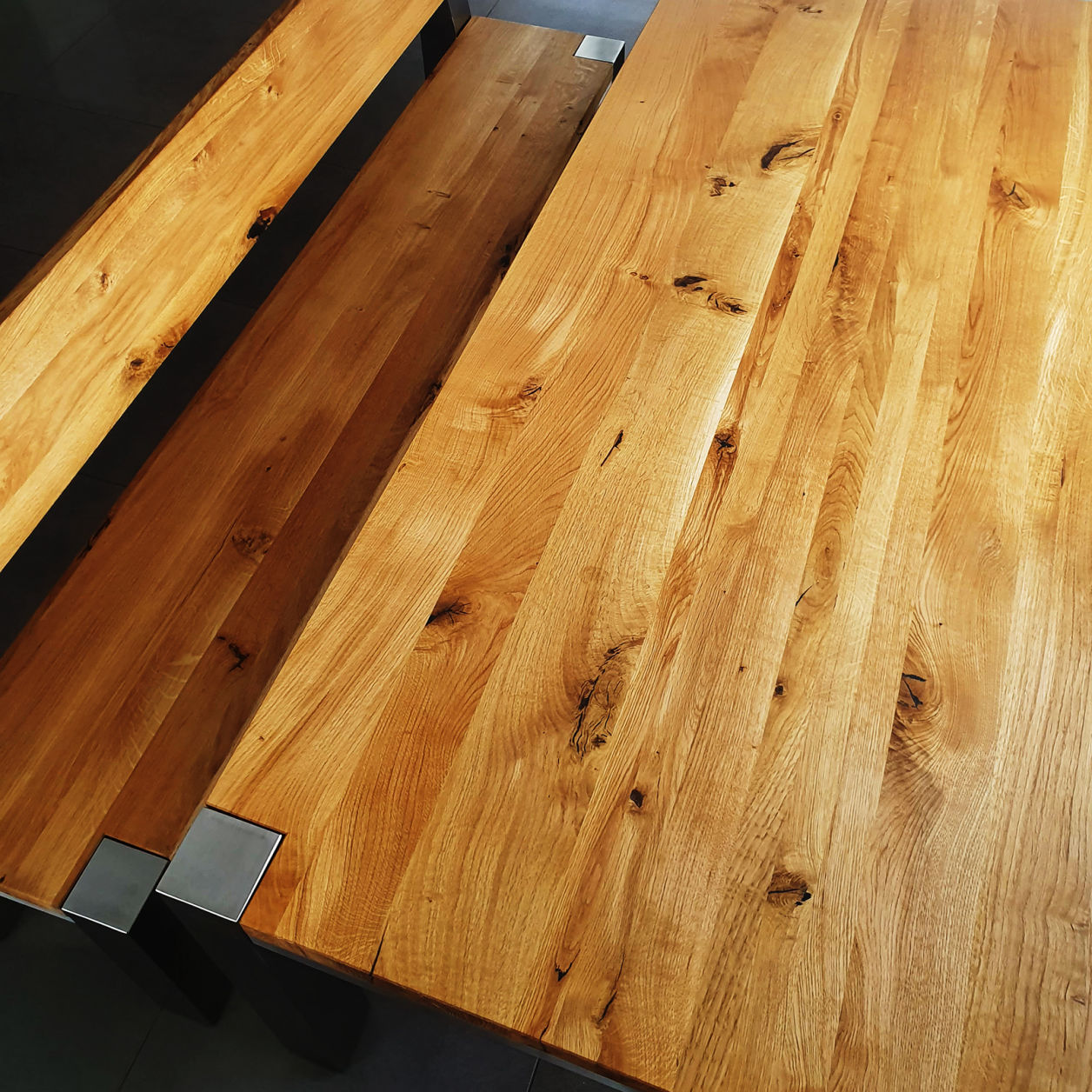 Massivholztisch – handgefertigt von Axel Jahn